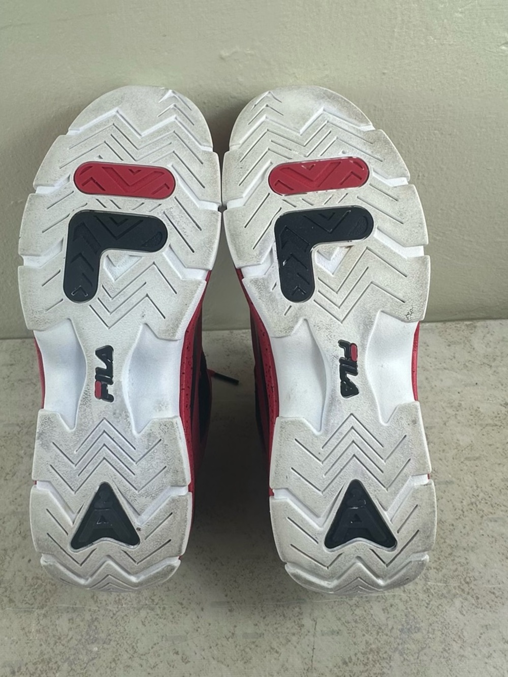 Fila Grant Hill 2 PDR Basketball Shoes Red Black White Men's - Picture 11 of 12